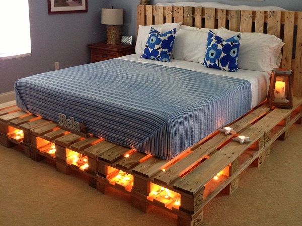 Кровать из паллетов