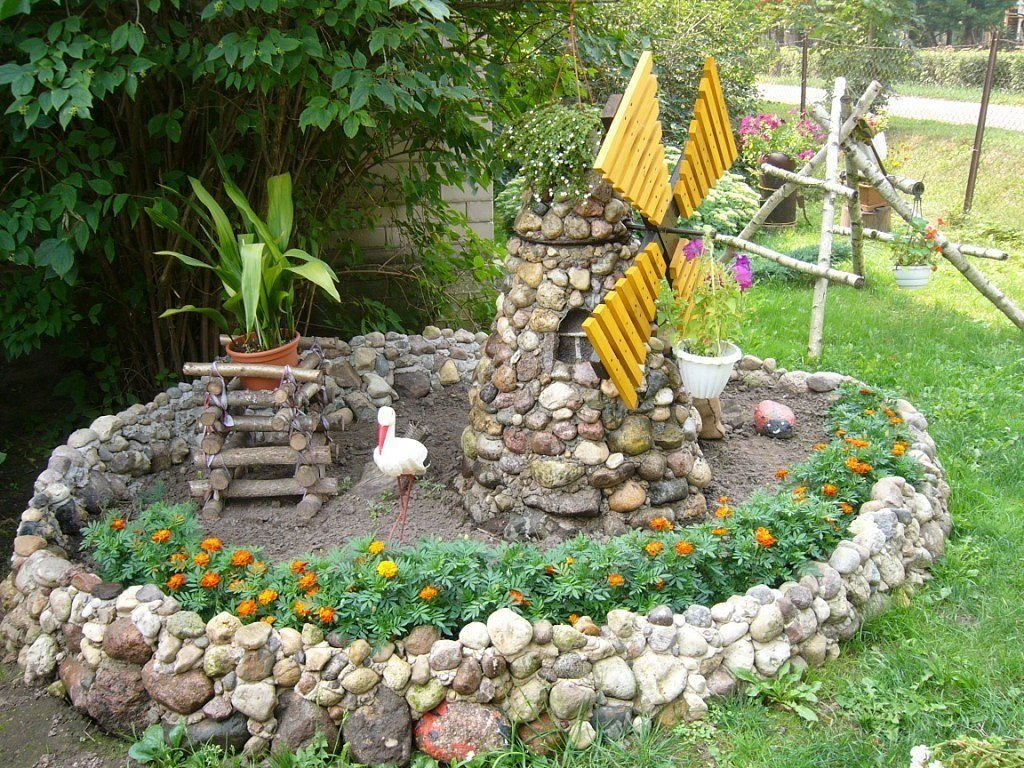 Садовый декор своими руками из подручных материалов с описанием и фото